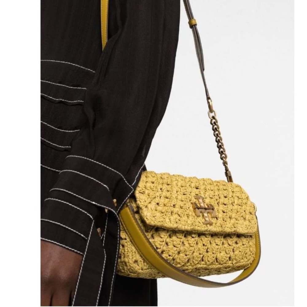 🔥HP🔥NeW! Rare! Tory Burch Crochet Small Flap Shoulder Bag - Picture 5 of 17